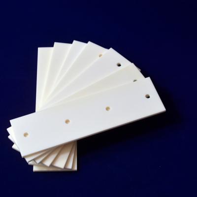 high purity customized 99.7aluminium oxide ceramic wearable mechanical plates with good strength and small thickness