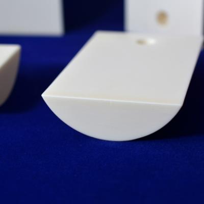 vacuum furnace firing furniture 99.5~99.7 aluminium oxide ceramic half-blocks with good strength and anti-thermal performance
